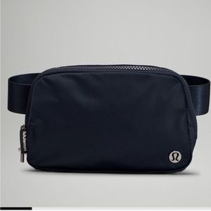 Lululemon Everywhere Belt Bag 1L